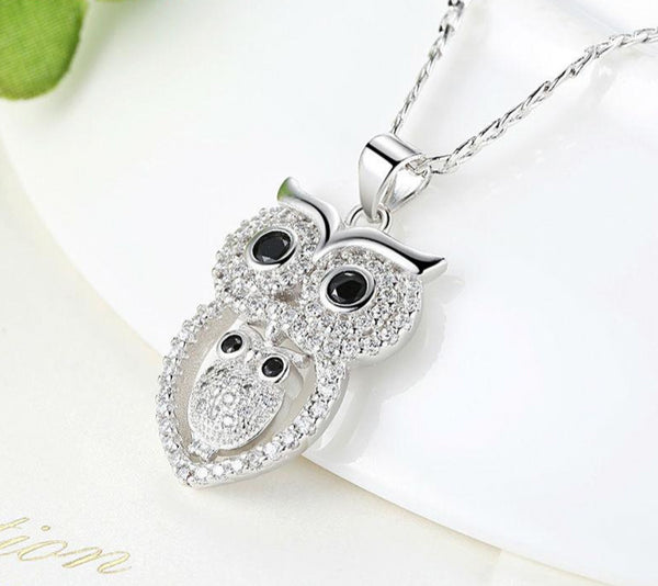 Stunning  AAA Austrian Zircon  White Gold Plated Owl Pendant Necklace 