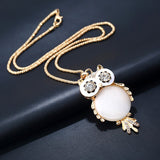Eye Catching Clear Rhinestone Glass Beads Owl Necklace - Gold Color 