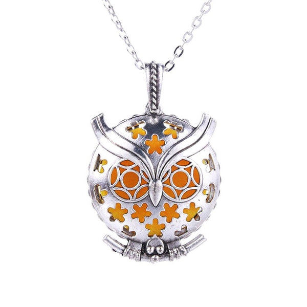 Ancient Silver Owl Antique Retro Magnetic Aromatherapy Perfume Box Necklace - Oil Diffuser Locket Pendant (many designs available) 